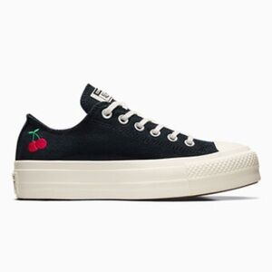 Converse Chuck Taylor All Star Lift Platform Cherries
